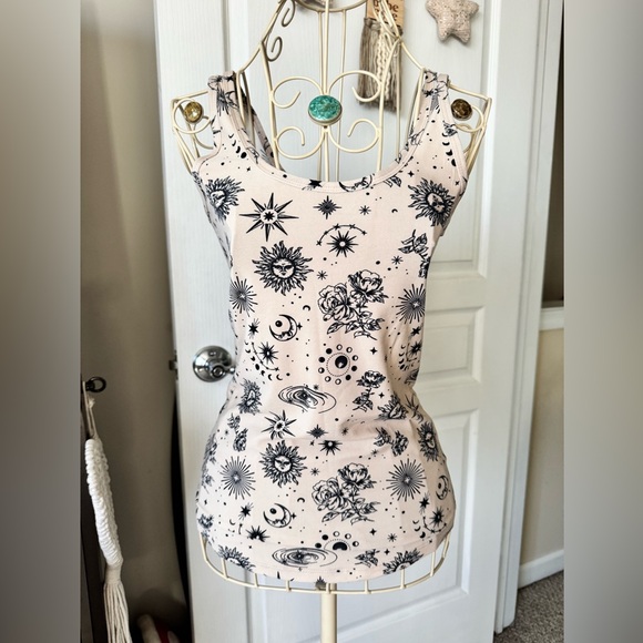 Tank Bundle - Picture 3 of 3